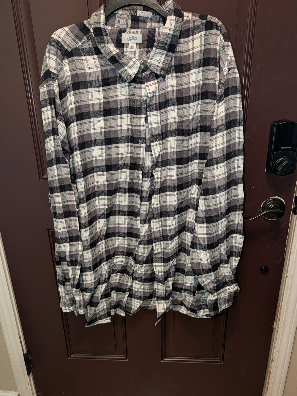 croft & barrow Men's Black and White Plaid Button-Up Shirt
